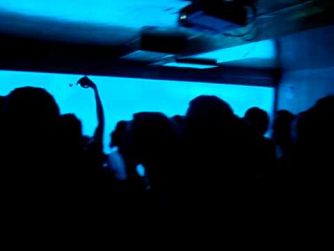 DJ Mes @ Fiasco Wan Wan 21.11.08 Vid2.MPG... visit fiascoevents.com for live mixes