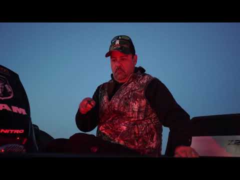 BLUE WATER - Rugged LED Lights from T-H Marine - Mark Zona
