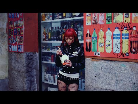 03. worldw1de ft. princesa alba & broke carrey