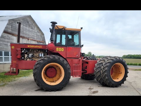 Versatile 800 Tractor