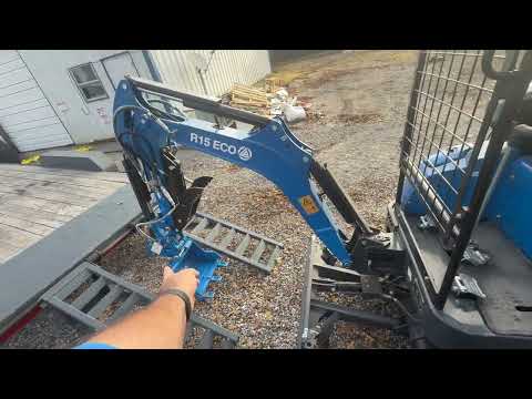 Rippa R10 vs R15 excavator differences.   