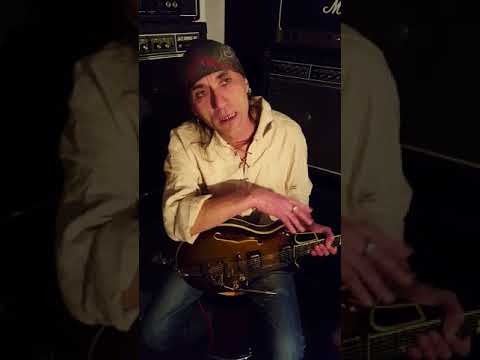 van Langen erzählt über die Mittelalterband "Die Streuner"