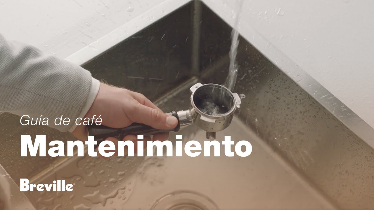 Cómo limpiar el portafiltro y la cesta del filtro