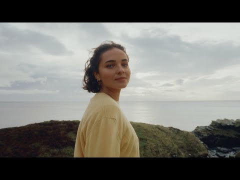 Tamzene – Something Right (Visualiser)