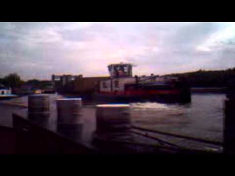 Stau am Hebewerk Scharnebeck