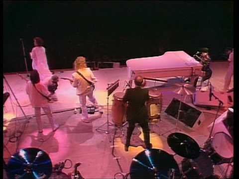 Elton John & Kiki Dee - Don't Go Breaking My Heart (Live Aid)