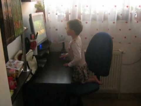 Vunk feat Antonia la 3 ani.avi