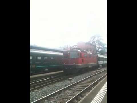 Re 4/4II 11144 mit IR 2188 Basilea FFS