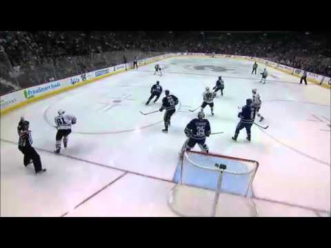 Vancouver Canucks vs Chicago Blackhawks Highlights 11/16/11