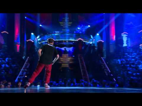 El Niño vs Roxrite - Battle 9 - Red Bull BC One 2011 Moscow