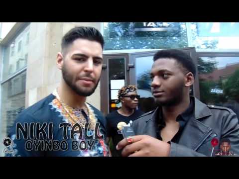 Niki Tall live in Debrecen , Hungary.