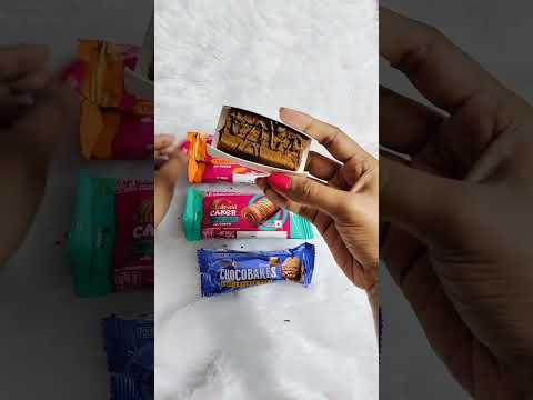 I tried my all time favourite small cakes each for just Rs. 10 🫶 #shortsviral #cake #choclatelover