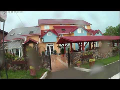 Buzias Festivalul Veveritelor am gasit cazare la Pensiunea Paradis