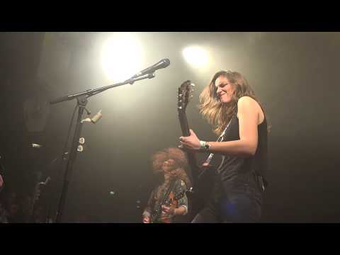 '4K' Laura Cox, 'Take me back home' + 'Bad luck blues', Paris, 'Le Trabendo', 04.12.2019