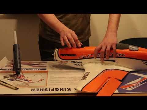 multiplex-funracer-vs-eflite-v900--with-rough-landing-and-repair