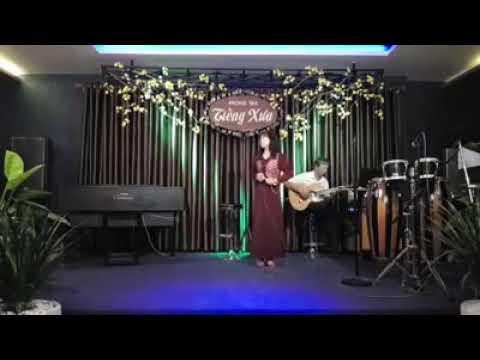 Thể hiện bởi Hoài Mỹ