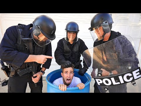 download lagu mp3 mp4 Swat Private Investigators, download lagu Swat Private Investigators gratis, unduh video klip Swat Private Investigators