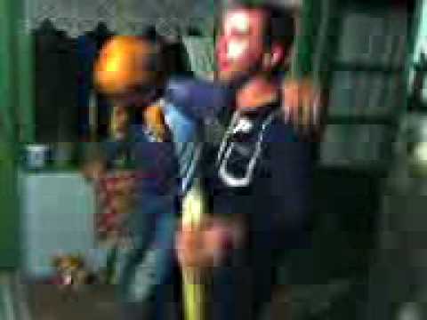 Cum arata un niculitean dupa nunta:))