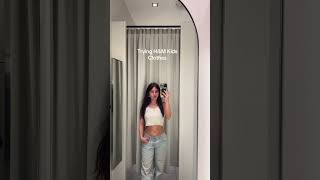Download lagu Trying on H&M’s kids clothes mp3