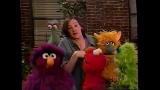 Sesame Street - Joan Cusack Gets &quot;Surprised&quot;