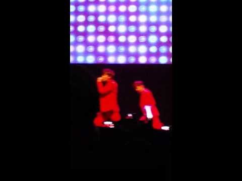 160402 TEEN TOP Red Point Live Tour NYC 'Warning Sign' (Long Distanced Fancam)