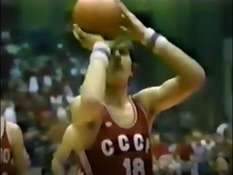 Sabonis vs Fresno  State (1982)