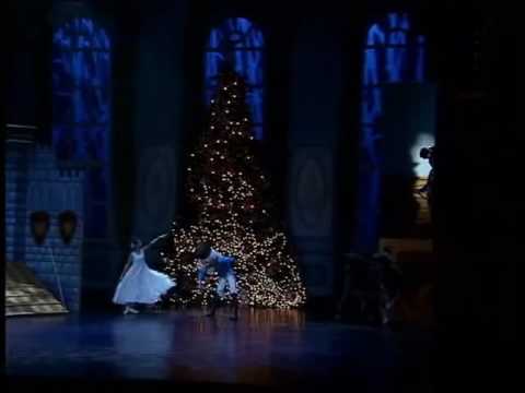 OPERA IN BALET SNG MARIBOR  - HRESTAČ