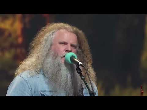 Jamey Johnson performing Lead Me Home