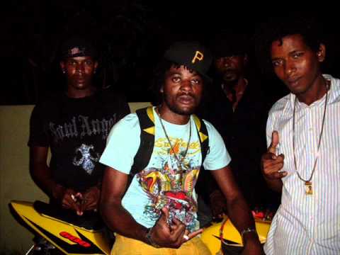 MUSCHINO a.k.a QUICK COOK & SAMBONI - WINE UP