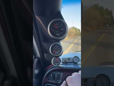 P pump 24v Cummins stage 3 cam and a tater built 67mm turbo. Turnt up a bit too much.  Whoopsies 🤣