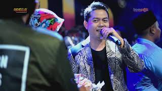 Download lagu JIHAN AUDY FT ANDI KDI - BERBEZA KASTA - ADELLA mp3