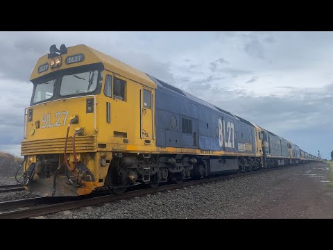 Down Pacific National 7733V grain with BL27 G523 BL31 arriving at Gheringhap 1/12/2024