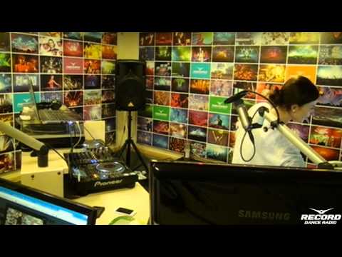 Lady Waks In Da Mix #269 (10-09-2014)