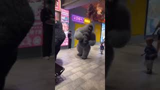Download lagu Gorilla joget di mall yang viral!! #shorts #trending #viral #bola#champion#2 heboh mp3 Download lagu Gorilla joget di mall yang viral!! #shorts #trending #viral #bola#champion#2 heboh mp3