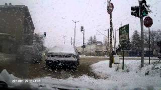 preview picture of video 'HP F200 виедеорегистратор - сняг по пътя - Монтана - Котеновци - София'