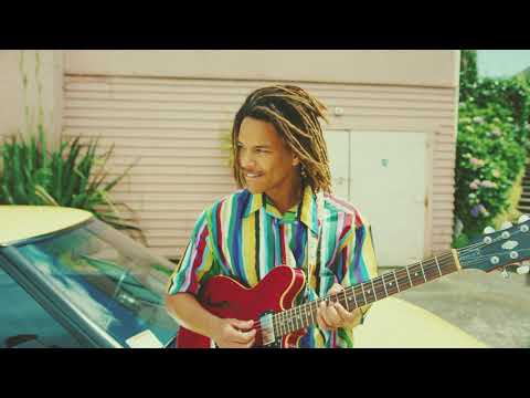 Muroki - Light Me Up (Official Video)