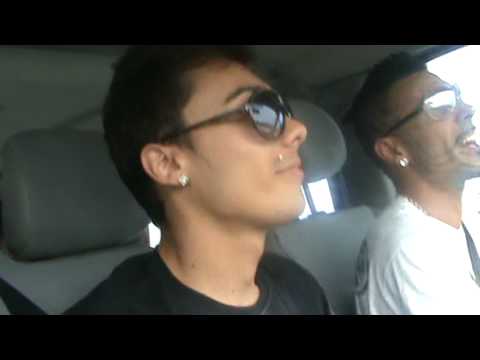 en el coche de fumeteo 2