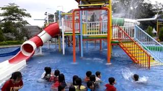 preview picture of video 'Sangkan Waterpark Kuningan YoeRie Moment'