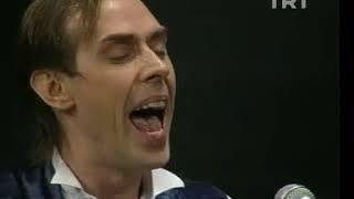 MFÖ &amp; Peter Murphy (Bauhaus)- Space Oddity (Live,1994)