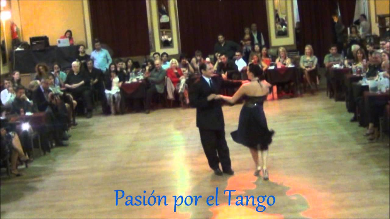 NADIA IBAÑEZ y GONZALO ROBINSON Bailando LA MILONGA QUE HACIA FALTA en YIRA YIRA MILONGA