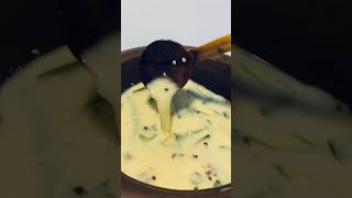 Download lagu How to cook Kiri Hodi ( Traditional Sri Lankan Coconut Milk Gravy)😍#shorts #trending #easy mp3