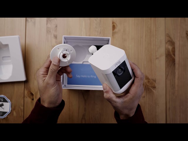 Vidéo teaser pour Ring Spotlight Cam Battery: Die akkubetriebene HD-Kamera ausgepackt
