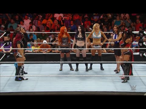 El debut de Sasha Banks, Charlotte Flair & Becky Lynch en Raw - WWE Raw 13/07/2015 (En Español)