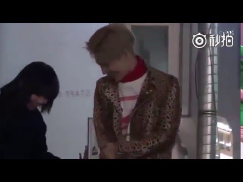 160327 SHINee Taemin and the bad door