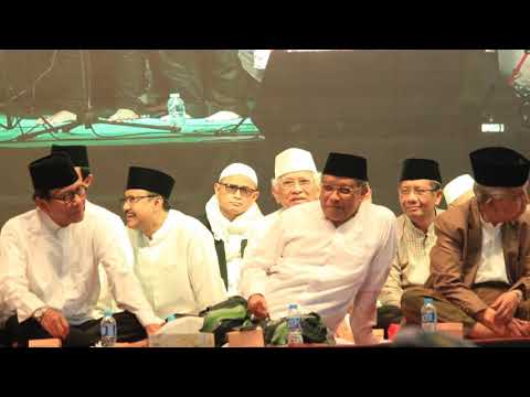 KH said aqil sirodj,gus mus,prof mahfud md dan ulama2 HADIRI SEWINDU GUS DUR