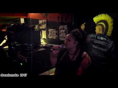 MASEGO SOUNDSYSTEM ft Sista Caro - So Long Rastafari 'pt2 @ de vinger den haag 24-06-2017