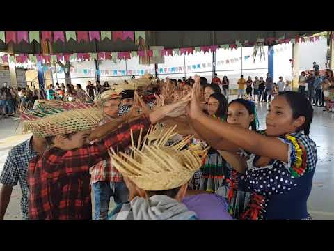 CEF 101 - 9º A e B - Quadrilha Tradicional
