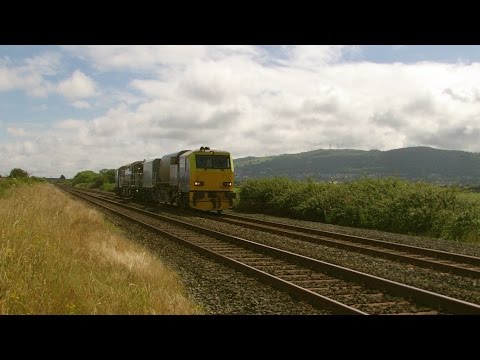 Prestatyn 13.7.2014 - Network Rail Windhoff MPV DR98862 DR98912