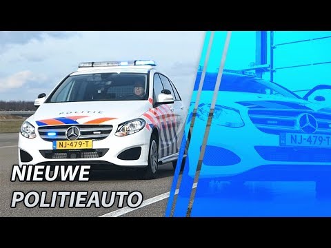 POLITIE Nieuwe voertuigen. De Mercedes-Benz.