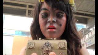 Christina Aguilera feat. Nicki Minaj - Woohoo Music Video